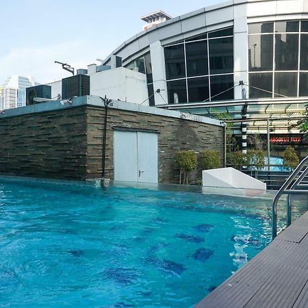 Apartemen 92 m² dengan 3 kamar tidur dan 2 kamar mandi pribadi di Senayan Jakarta Bagian luar foto