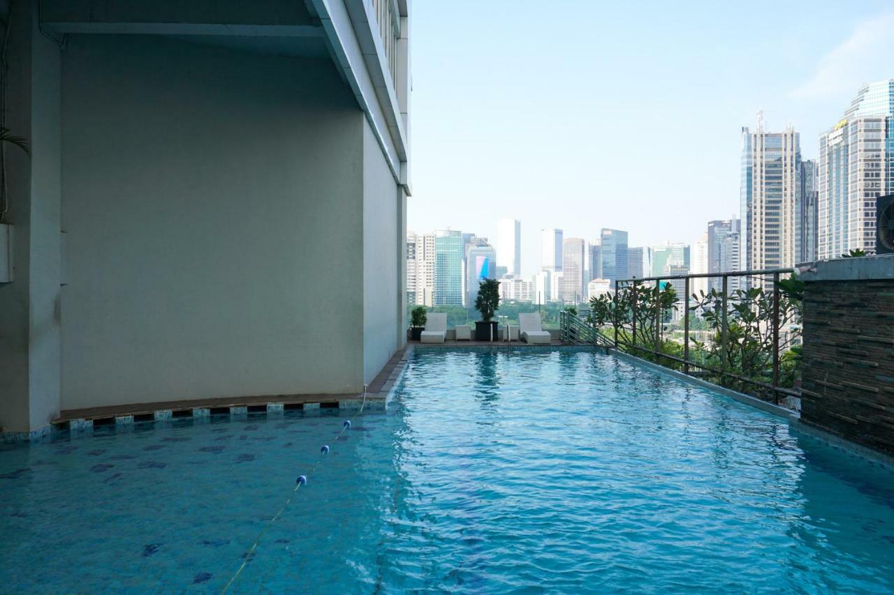 Apartemen 92 m² dengan 3 kamar tidur dan 2 kamar mandi pribadi di Senayan Jakarta Bagian luar foto